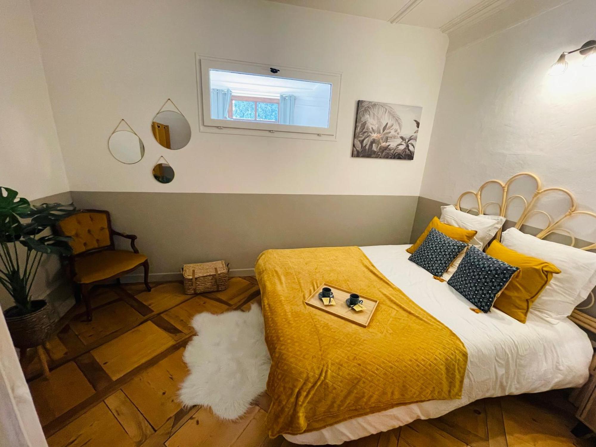 Maison Gabriel - Logement Charmant Au Coeur De La Cite Medievale - T3 75M2 Albertville Exteriér fotografie
